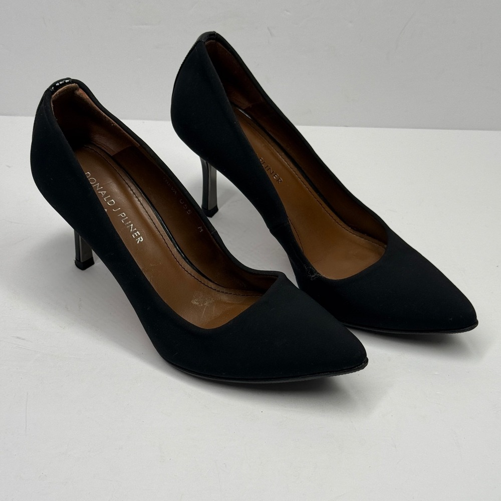 Donald J Pliner Pumps Treva Pointed Toe Black Crepe Patent Heel Size 5.5M